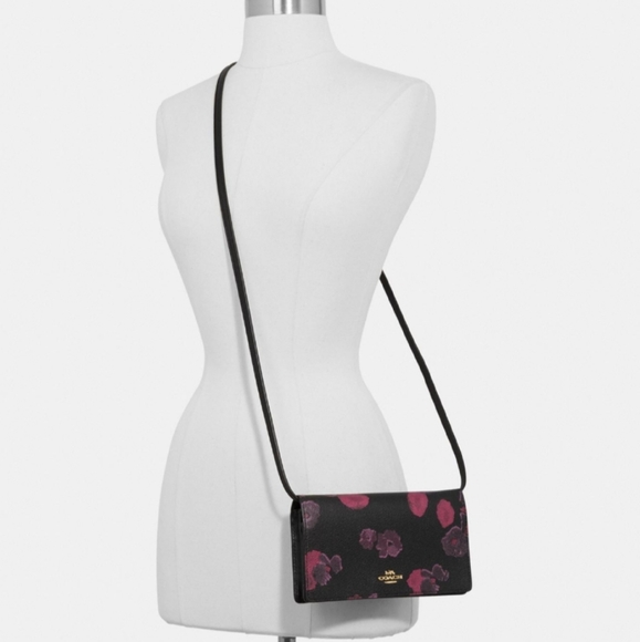 🎉HP 💖 New Authentic Coach Crossbody bag - Picture 8 of 8